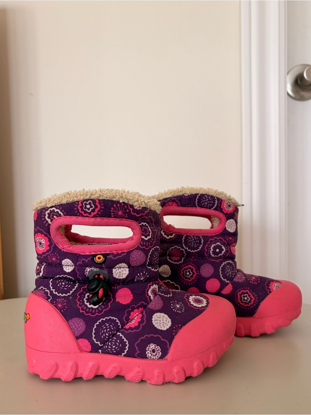 Bogs BMOC Bullseye Infant Toddler Boots Size 8 Purple Pink Floral